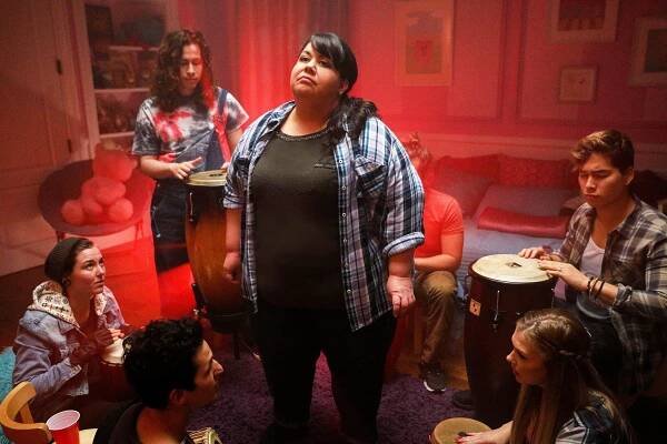 Teta Mick - The Mess - Z filmu - Carla Jimenez