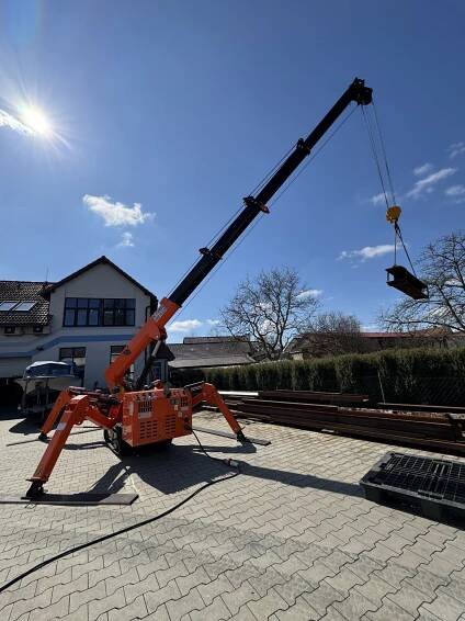 Půjčovna minijeřáb unimont hradec králové