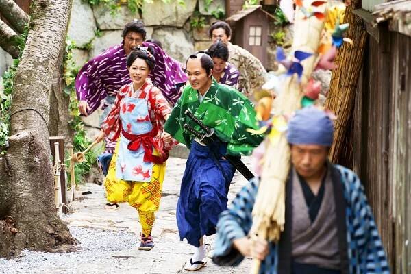 Hana Sugisaki, Rjúnosuke Kamiki - Daimjó tósan - Z filmu