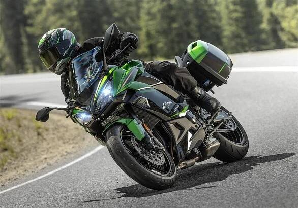 Kawasaki Ninja 1100 SX SE skladem záruka 4 roky