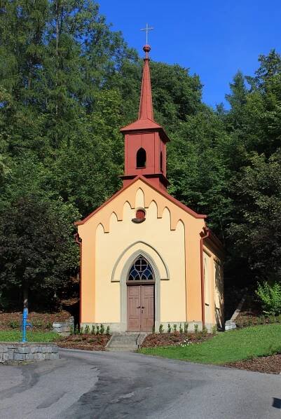 Soubor:Poříčí u Litomyšle, Zrnětin, chapel.jpg – Wikipedie