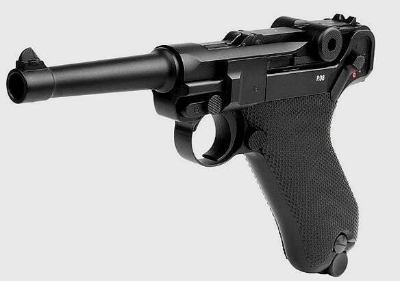 Legendární německý Luger P08 Parabella - s Blowbackem