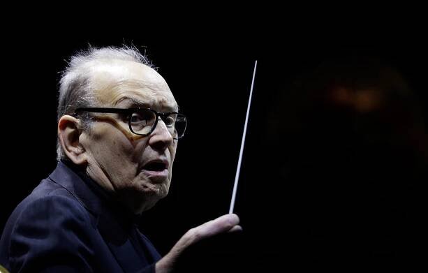 Zomrel skladateľ Ennio Morricone, napísal hudbu pre viac ako 500 filmov a seriálov