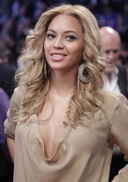 Beyoncé poslala peníze za vystoupení pro Kaddáfího na Haiti