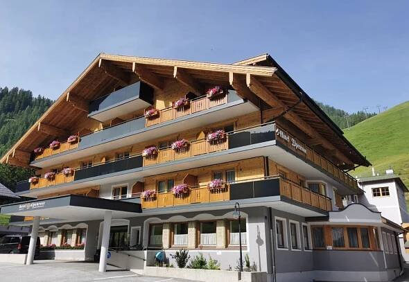 Budova, kde se hotel nachází