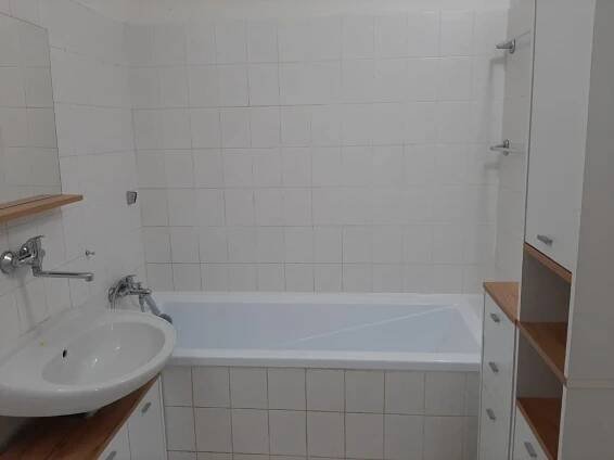 Pronájem bytu 3+kk 55 m², Bryksova, Praha, Praha