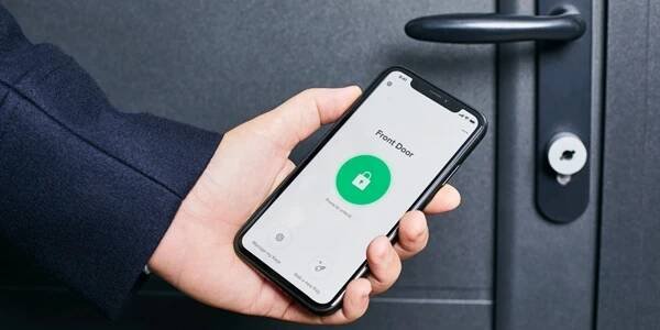 Chytrý zámek Netatmo: Zamknete jej pomocí NFC klíče nebo mobilní aplikace