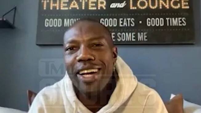 Terrell Owens Officially Returning To Football Field, Joins FCF League