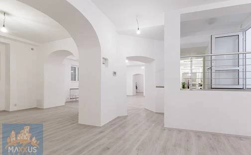 Prodej nebytových prostor (303,3 m2), Praha 2 - Nové Město, Ječná