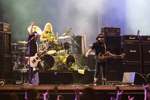 Soubor:Ursynalia 2013, Motorhead C07.jpg – Wikipedie