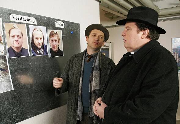 Otec Braun - Boží znamení - Z filmu - Jürgen Tarrach, Eisi Gulp, Peter-Heinrich Brix, Ottfried Fischer