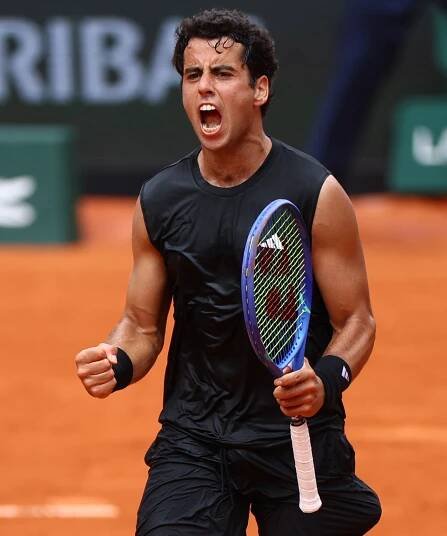 Spain's Jaume Munar reacts during his second round match against France's Arthur Fils at the 2025 French Open at Roland Garros in Paris, France on May 29.