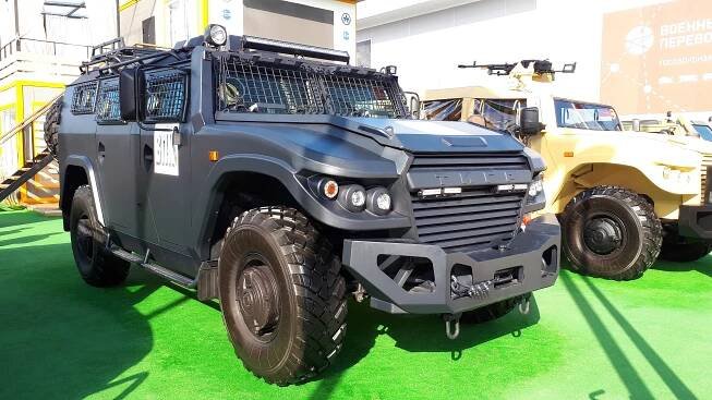 GAZ-2975 Tigr