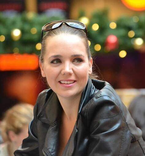 Súbor:Lucie Vondráčková 2015 (1).JPG – Wikipédia