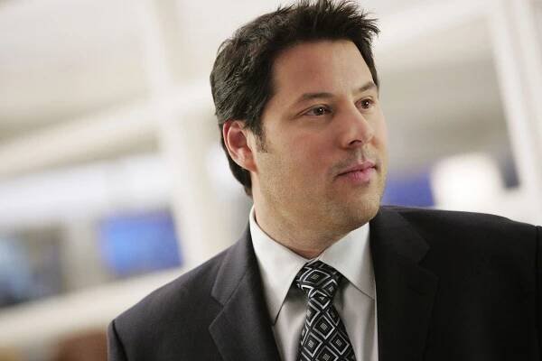 24-extraordinary-facts-about-greg-grunberg