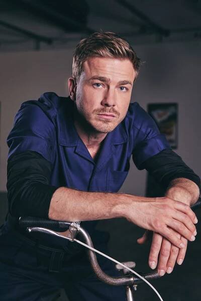 Albrecht Schuch - NILS SCHWARZ PHOTOGRAPHY