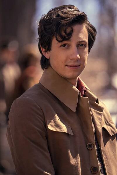 He stars on the Apple TV+ series as George Gould, opposite Hailee's Emily Dickinson