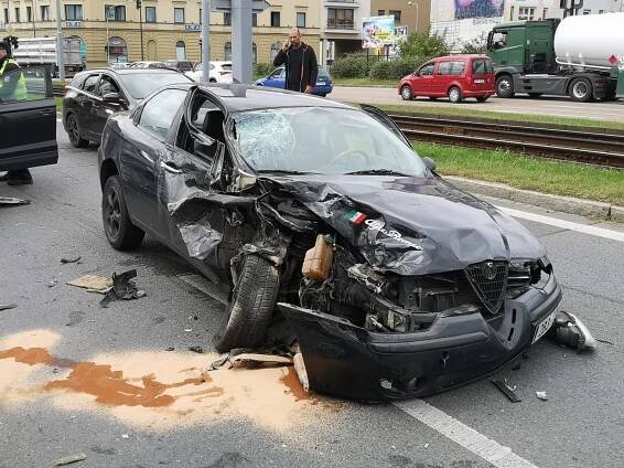 Hromadná nehoda v centru Plzně - aktualizováno | Krimi Plzeň