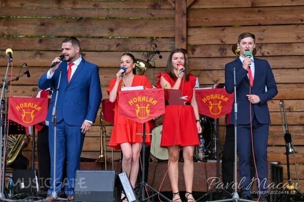 Milá povinnost – zahájení festivalu v letošním …