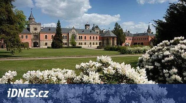 Zámek Sychrov zve na pohádky, prohlídky s princeznou i balónové létání - iDNES.cz