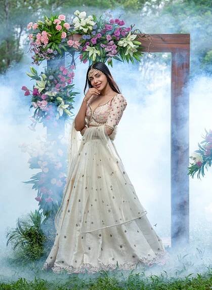 Kishore Radhakrishnan - Aishwarya Lekshmi -Editorial
