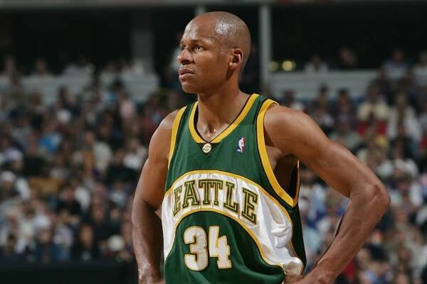 Seattle SuperSonics at Sacramento Kings