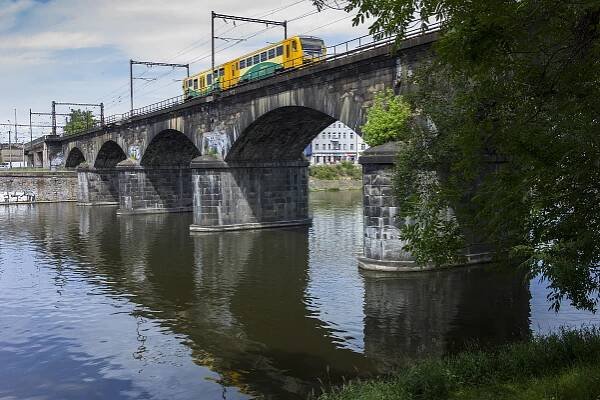 Viadukt nad levým ramenem Vltavy | iROZHLAS - spolehlivé zprávy