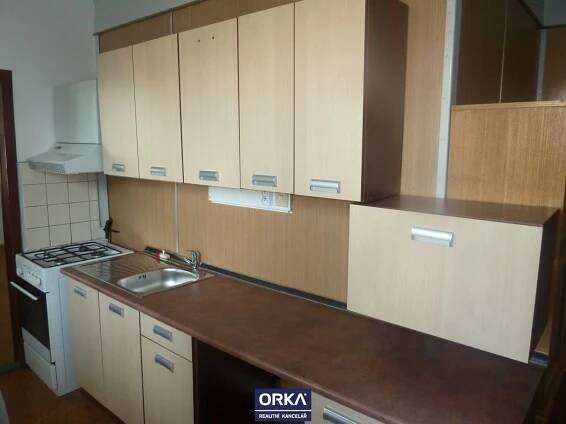 Pronájem bytu 3+1 v Olomouci na ulici Rožňavská, cena na vyžádání
