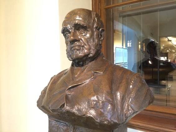Uměleckoprůmyslové museum vystavuje skvosty ze sbírky Vojtěcha Lanny: Od smrti mecenáše uplynulo 110 let