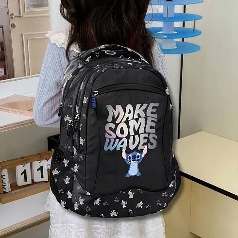 Školní batoh Stitch tříkomorový černý lehký back to school Disney Další funkce reflexní prvky kapsa na notebook nebo tablet kapsa na pití hrudní pás nastavitelný popruh zesílené dno polstrovaná záda