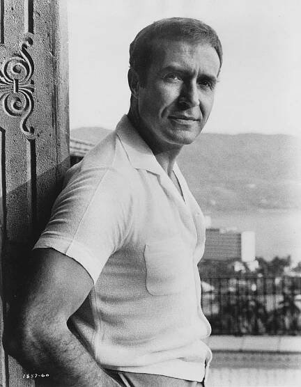 Sol Madrid - Promo - Ricardo Montalban