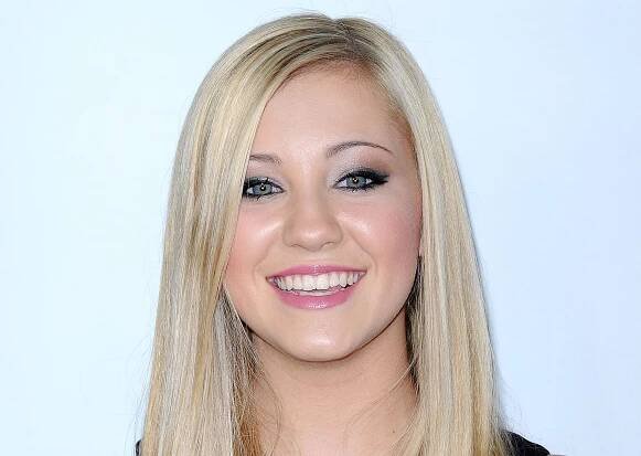 Ava Sambora