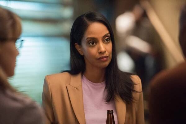 Supergirl - In Plain Sight - Z filmu - Azie Tesfai