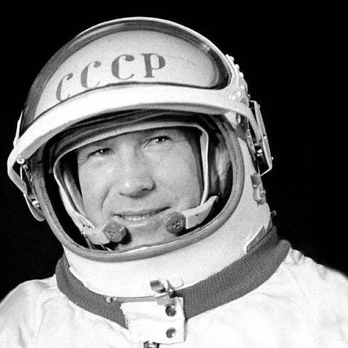 Cosmonaut Alexei Leonov, first person to walk in space, dies at 85