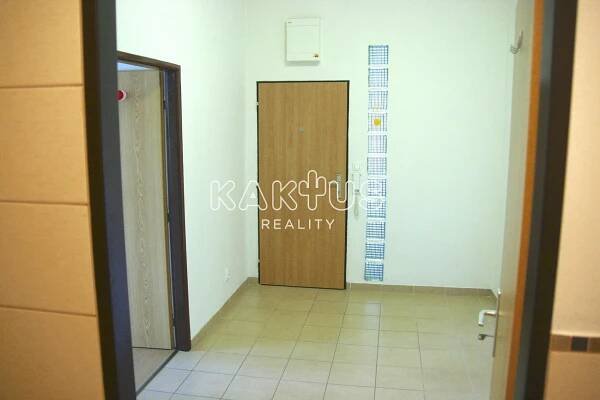 Pronájem bytu 1+kk, na ulici Strmá 900/7, Vratimov | Reality.iDNES.cz 