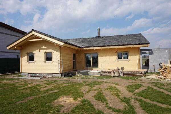 Přízemní srubový dům Holešov