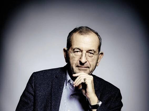 Cyril Höschl: Měřidlo našich životů máme namalované na gumě od trenýrek