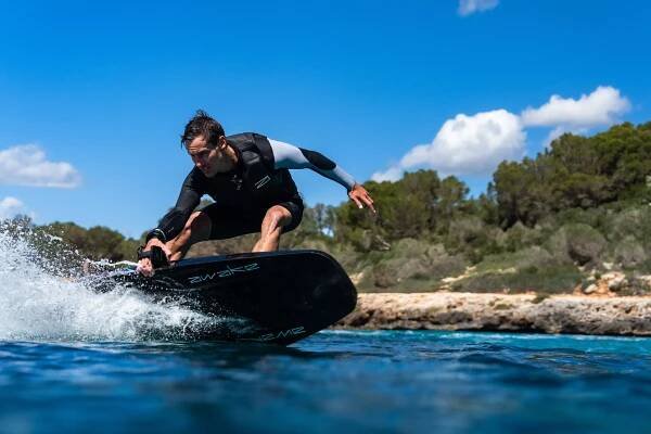 The RÄVIK Ultimate electric jetboard "delivers instant thrust, letting you slice through flat water or charge open ocean swells with absolute confidence"