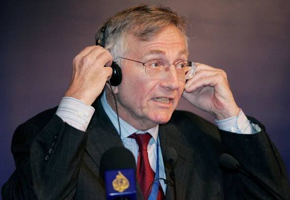 Journalist Seymour Hersh speaks at Al Jazeera Forum "Media and the Middle East - Beyond the Headlines" in Doha