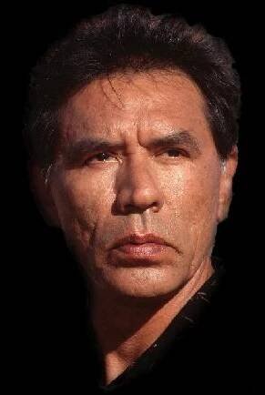 Wes Studi fotka