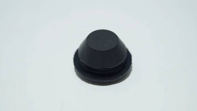 ZÁTKA DO DUTIN 15MM GUMOVÁ KULATÁ / UCPÁVKA KAROSERIE, běžně skladem RUBENA 113595800