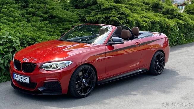 BMW M235i cabrio, Melbourne Red, TOP, Najeto:43000km - Náchod