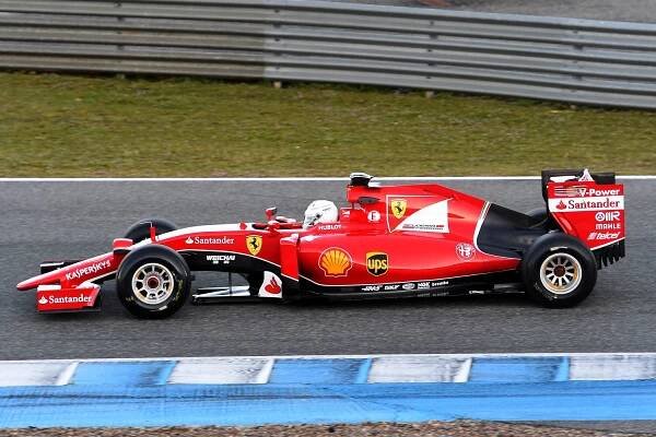 Vettel začal novou éru ve Ferrari nejlepším časem v testech