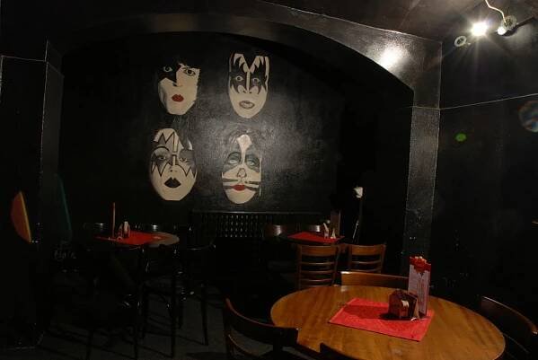 Paterlord Rock Metal Pub Brno | Apetee