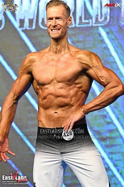 Master Physique 40-44y | EastLabs.sk