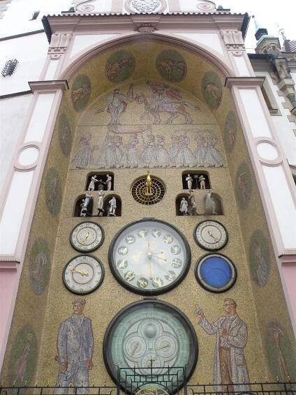 PEŇÁS: Olomoucký orloj aneb Krvavá pavlač