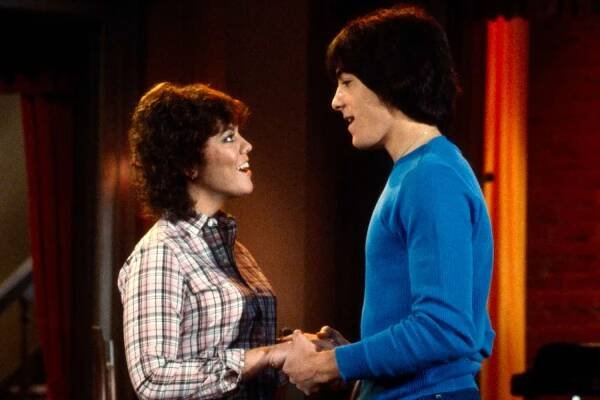 Los Angeles - 1982: (L-R) Erin Moran, Scott Baio appearing in the ABC tv series 'Joanie Loves Chachi'.
