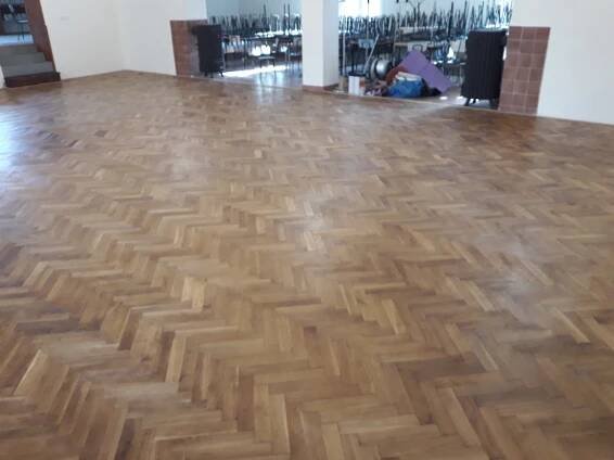 RENOVACE PARKET KULTURNÍ DŮM | RENOVACE PARKET PRAHA