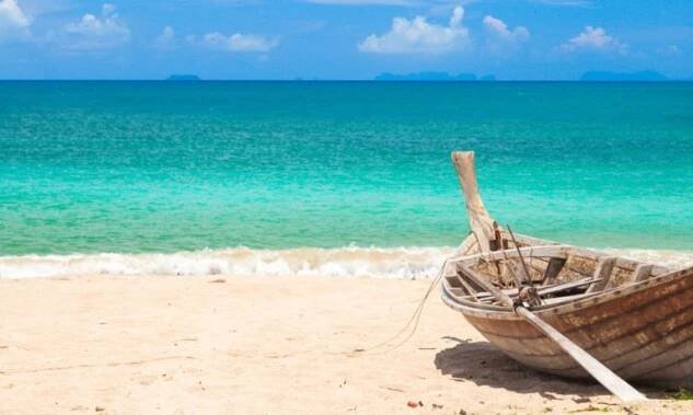 YOGA RETREAT V THAJSKU – Ko Lanta – ÚNOR 2026 s Veronikou a Bellou Carmanovou