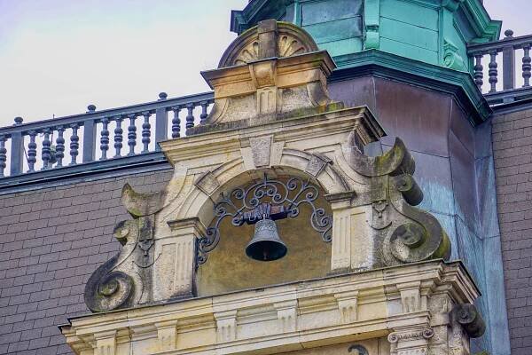 Na liberecké radnici zasahují desítky policistů - Náš Liberec